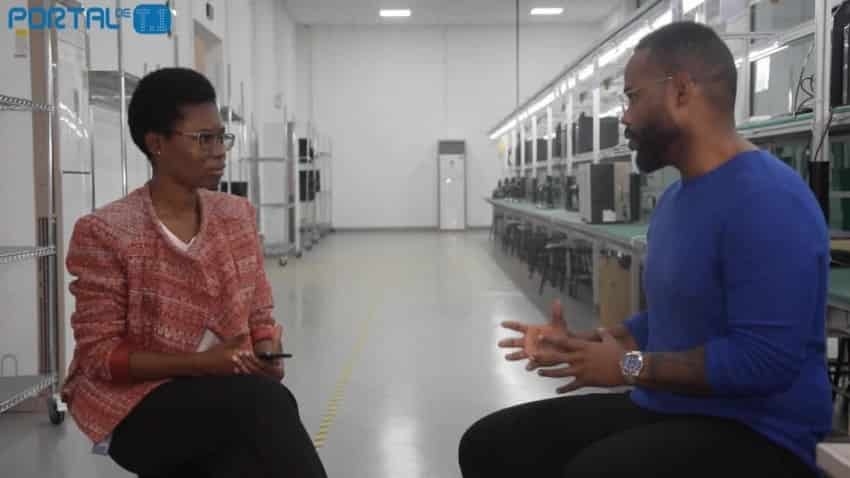 produção de telemóveis em Angola.