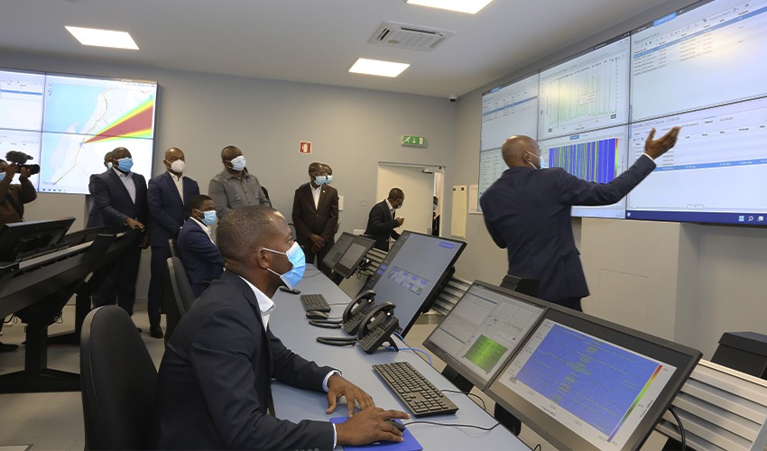 Manuel Homem inaugura novo centro para monitorização do espectro radioeléctrico nacional