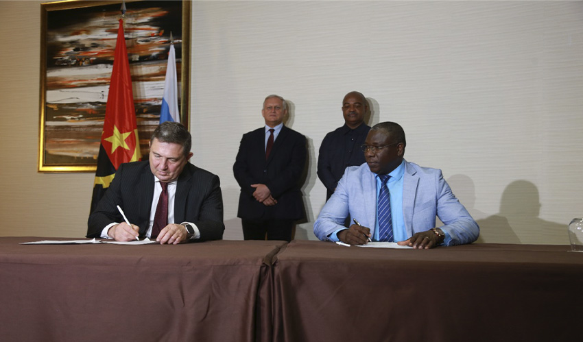 Angola e Rússia assinam último protocolo sobre a condição técnico-operacional do Angosat-2