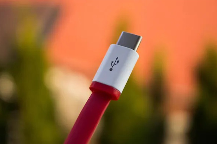 Índia vai adoptar o USB-C como carregador padrão para telemóveis