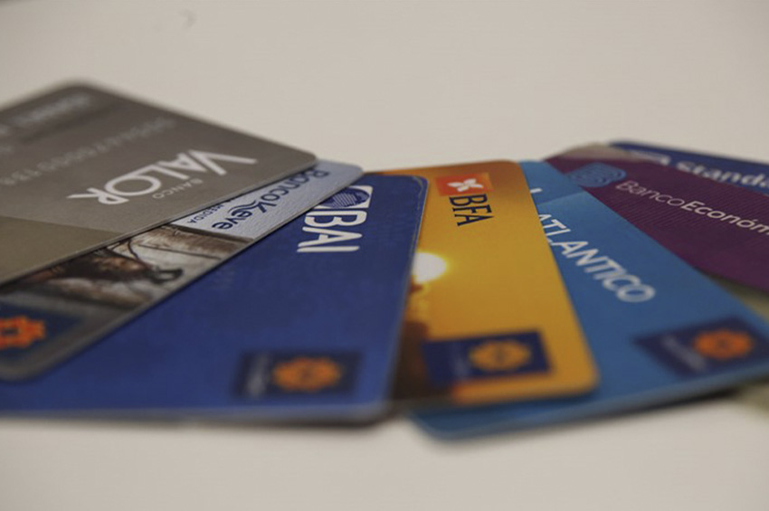 Mais 70 mil cartões multicaixa ficaram inactivos em Janeiro