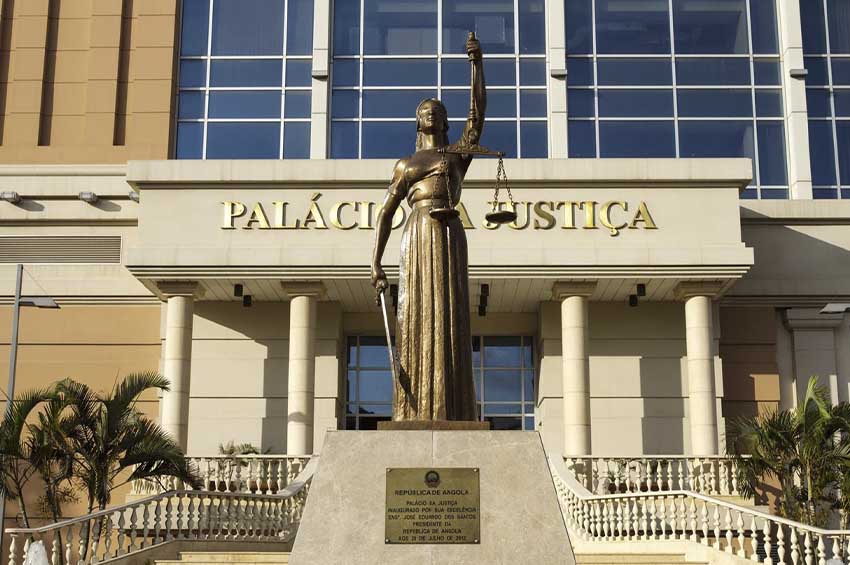 PGR: "razões técnicas" forçam adiamento da prova online