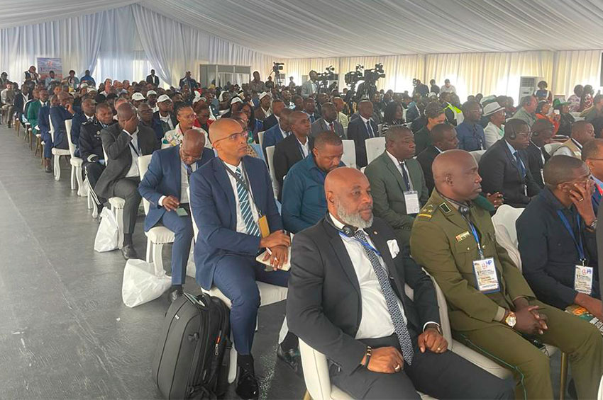 Angosat-2-assegura-comunicacoes-durante-primeiro-forum-do-Okavango