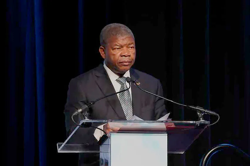 João Lourenço pede forte investimento americano no sector tecnológico africano